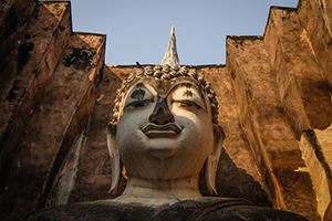 Il buddha ci guarda dall'alto - Sukothai